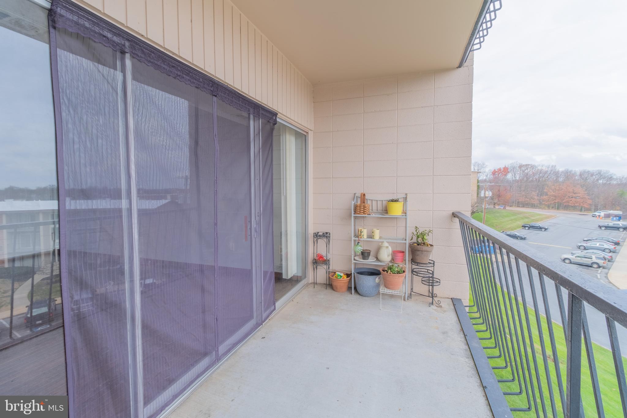 FRENCHMANS CREEK - Residential Lease