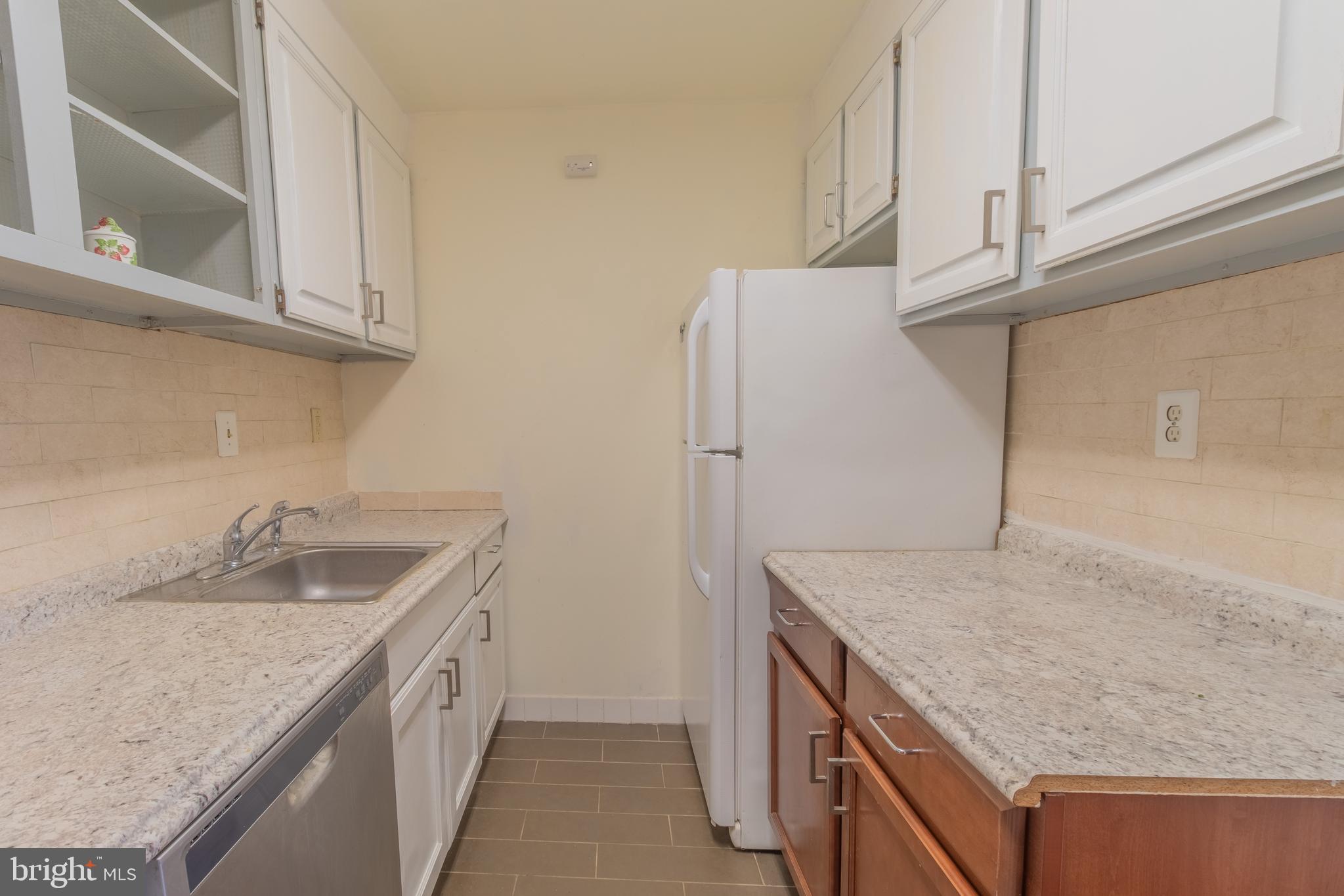 FRENCHMANS CREEK - Residential Lease