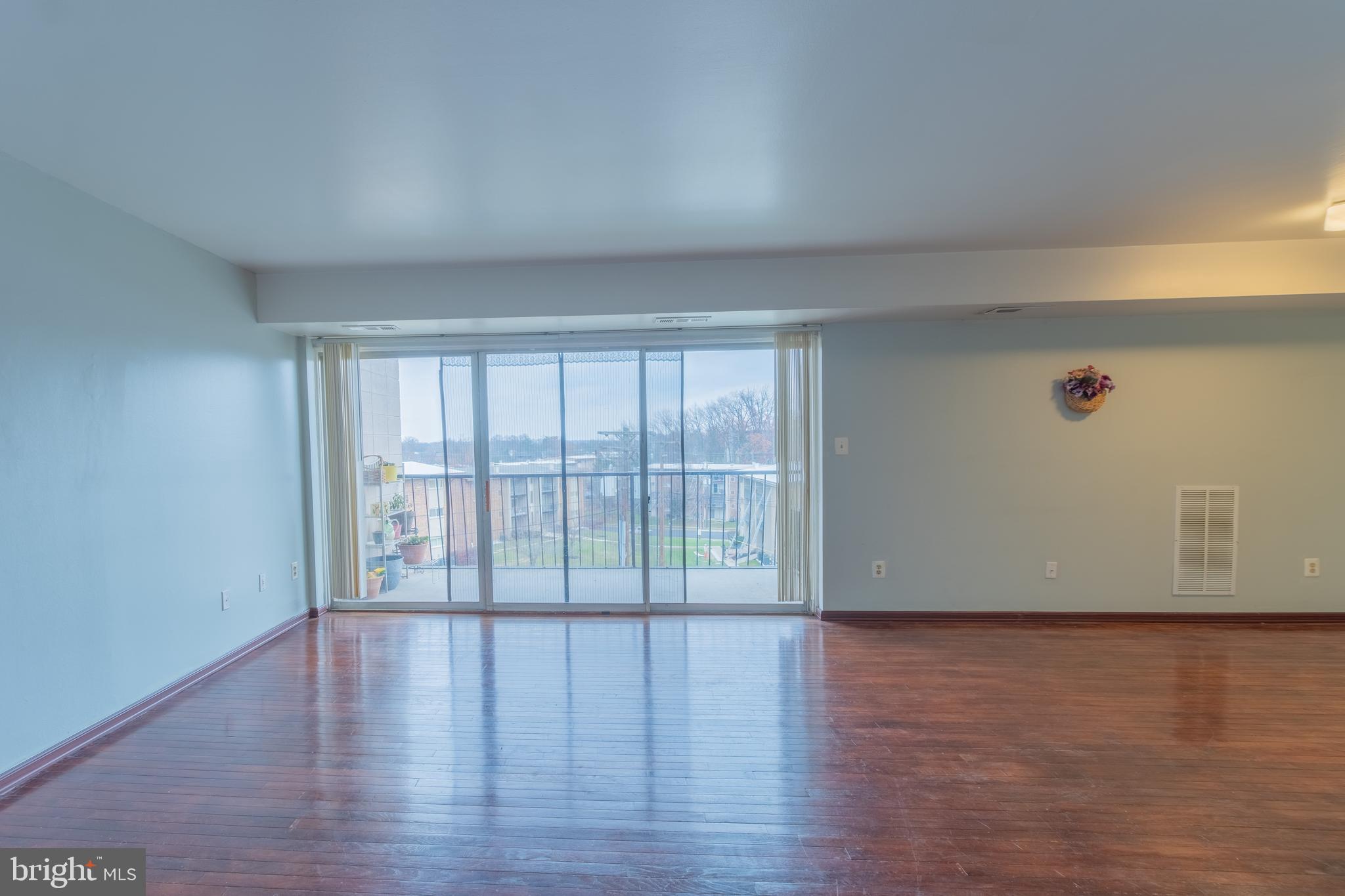 FRENCHMANS CREEK - Residential Lease