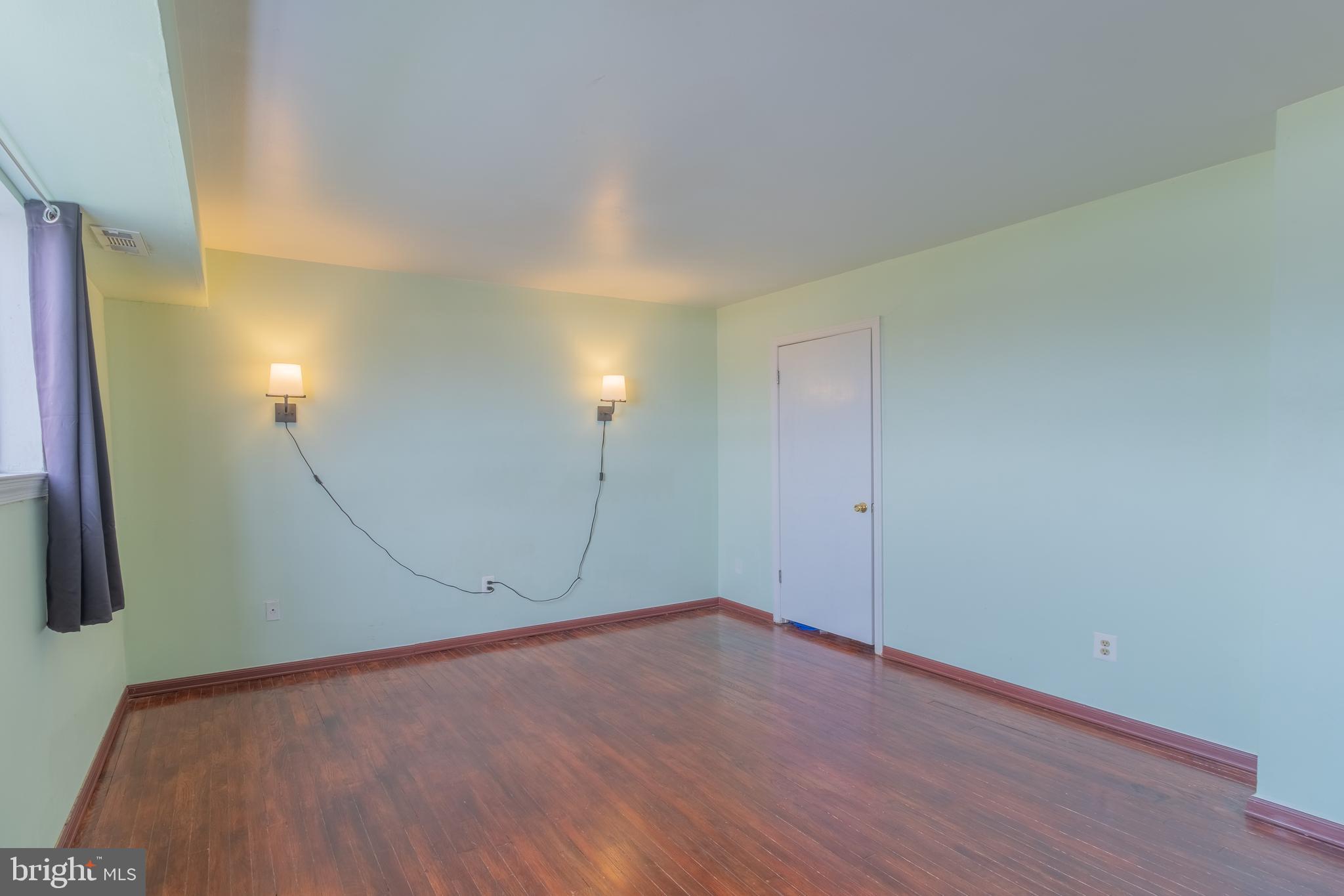 FRENCHMANS CREEK - Residential Lease