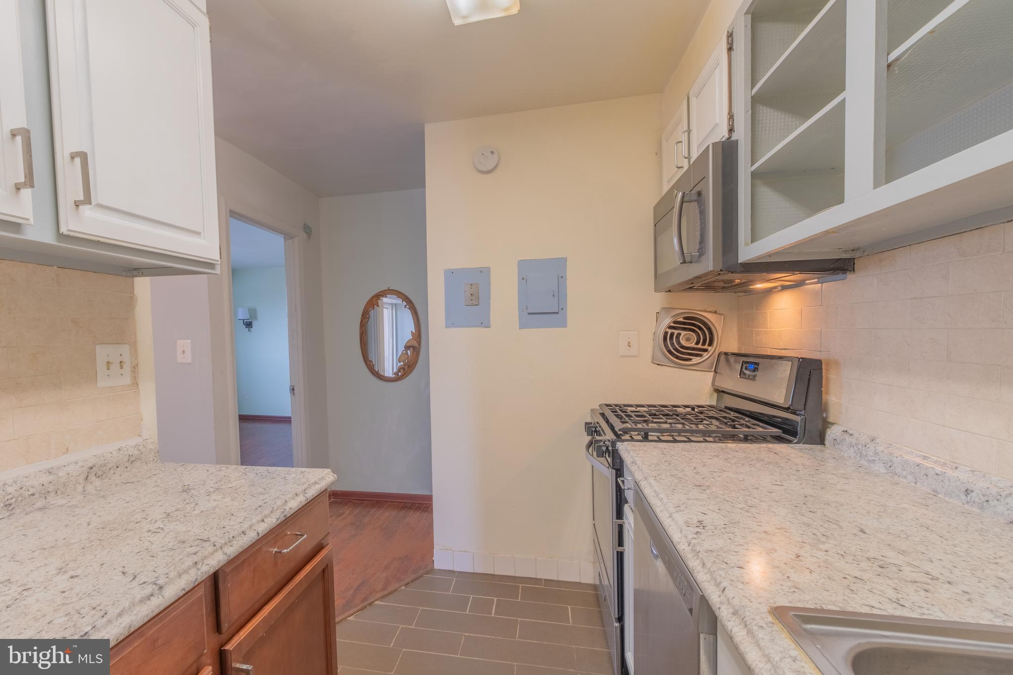 FRENCHMANS CREEK - Residential Lease