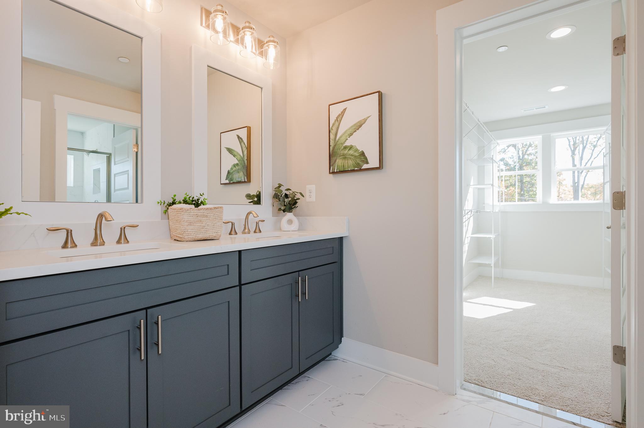 WATERS EDGE - Residential