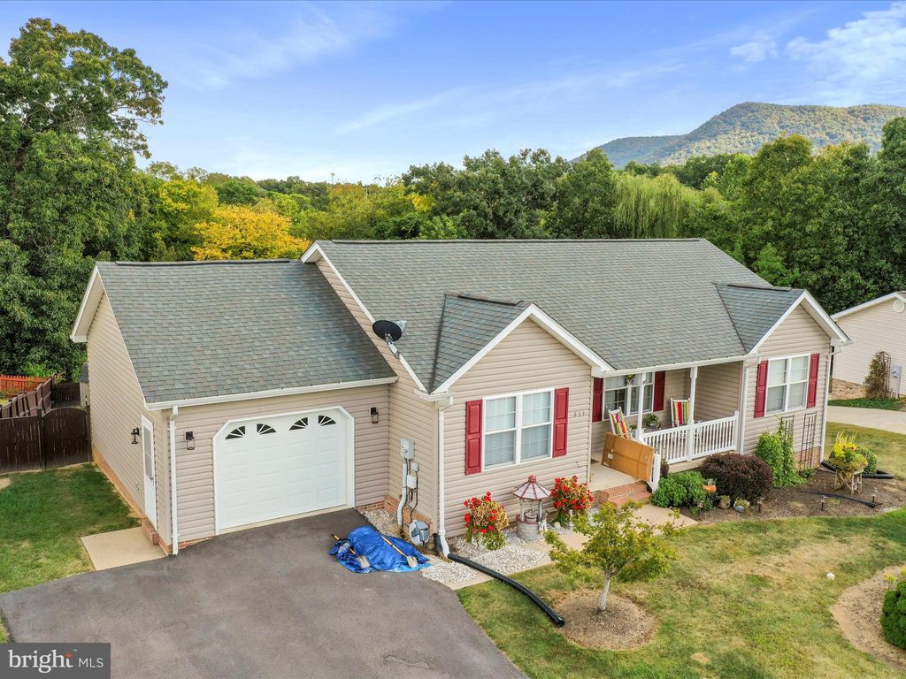 Photo of 634 Christiansen Drive, STRASBURG, VA 22657 (MLS # VASH2012810)