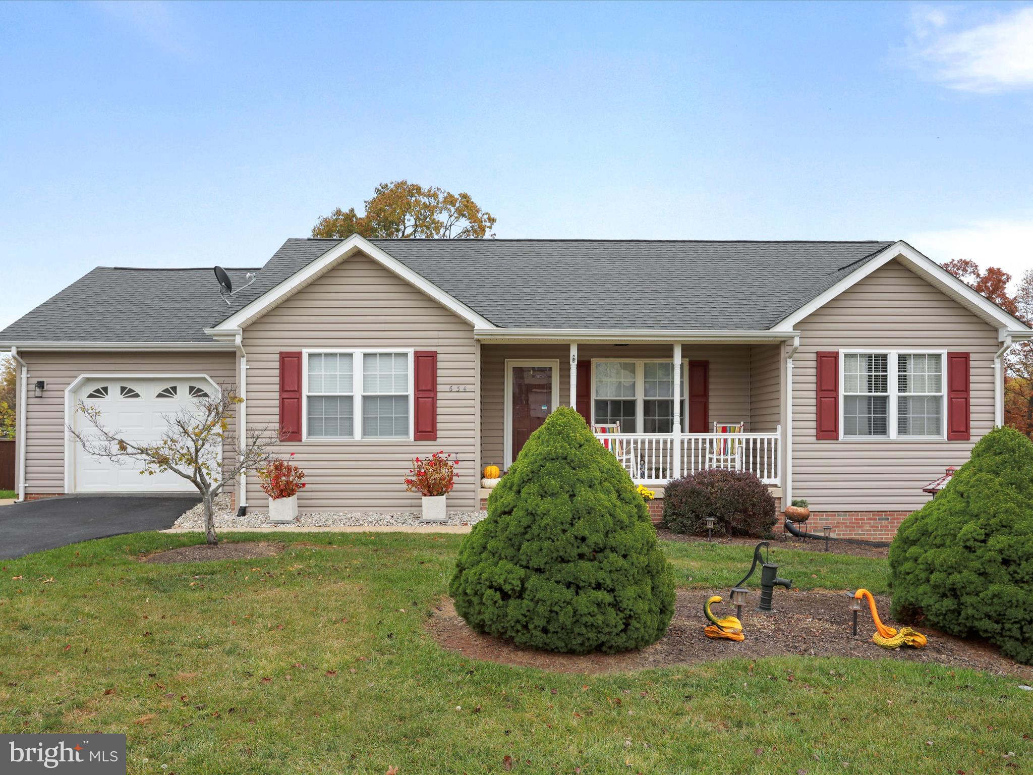 634 CHRISTIANSEN DRIVE