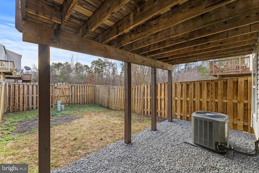 LEE'S HILL - Residential