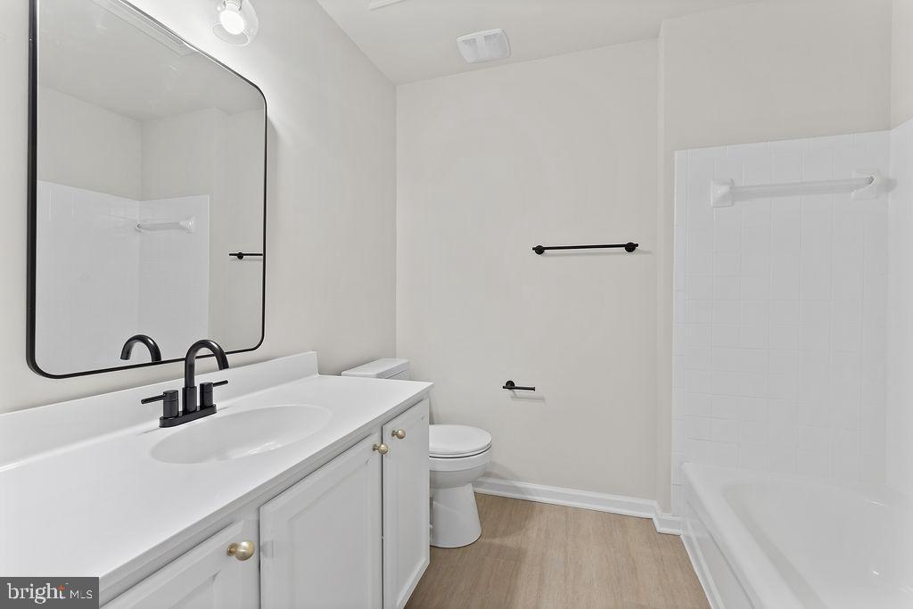 LEE'S HILL - Residential