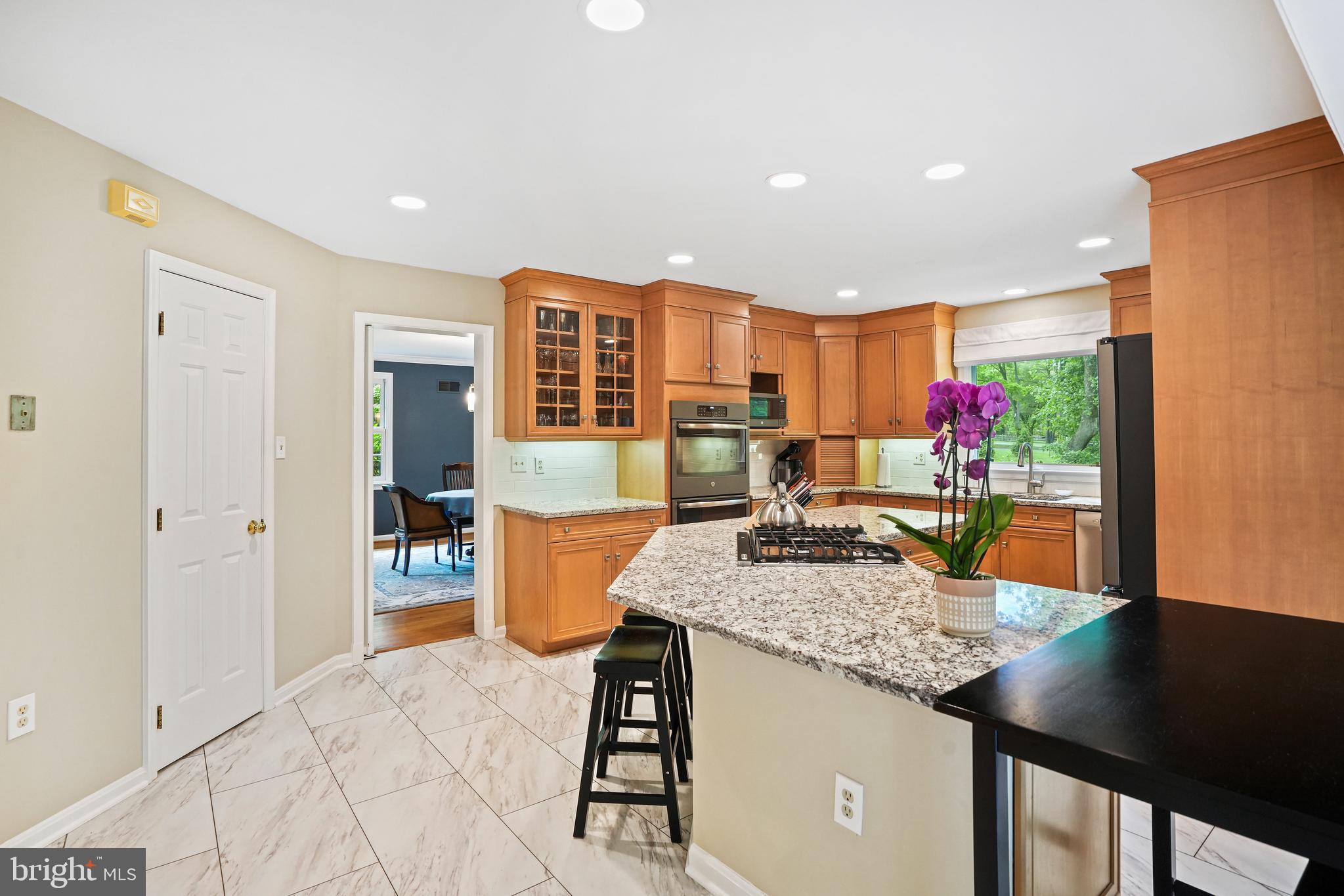 SPRING MEADOWS - Residential