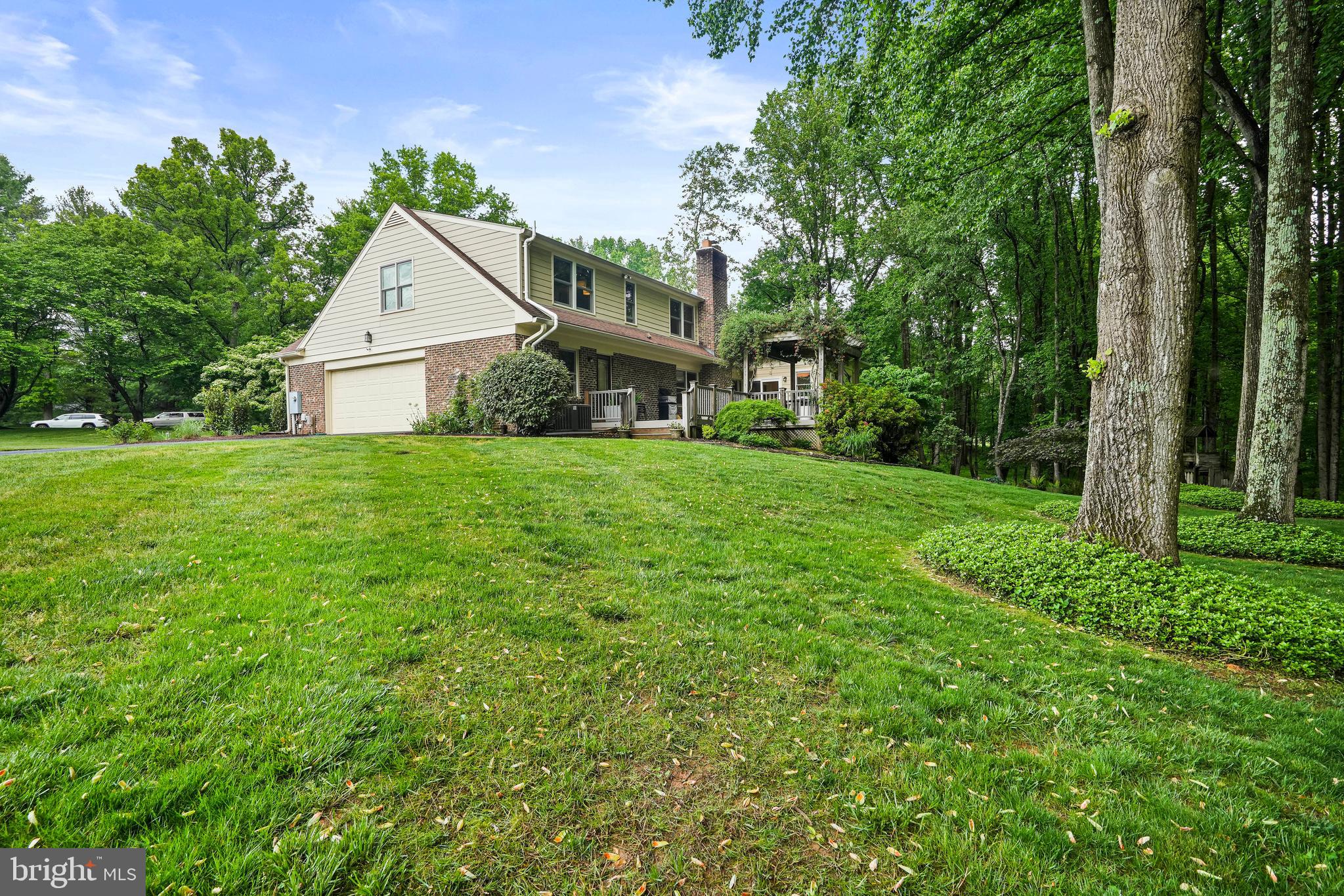 SPRING MEADOWS - Residential