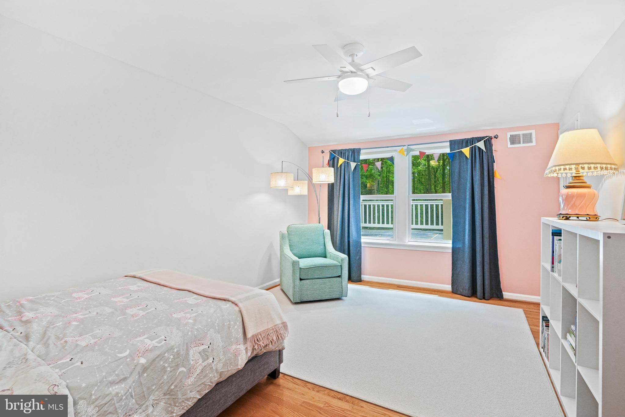 SPRING MEADOWS - Residential