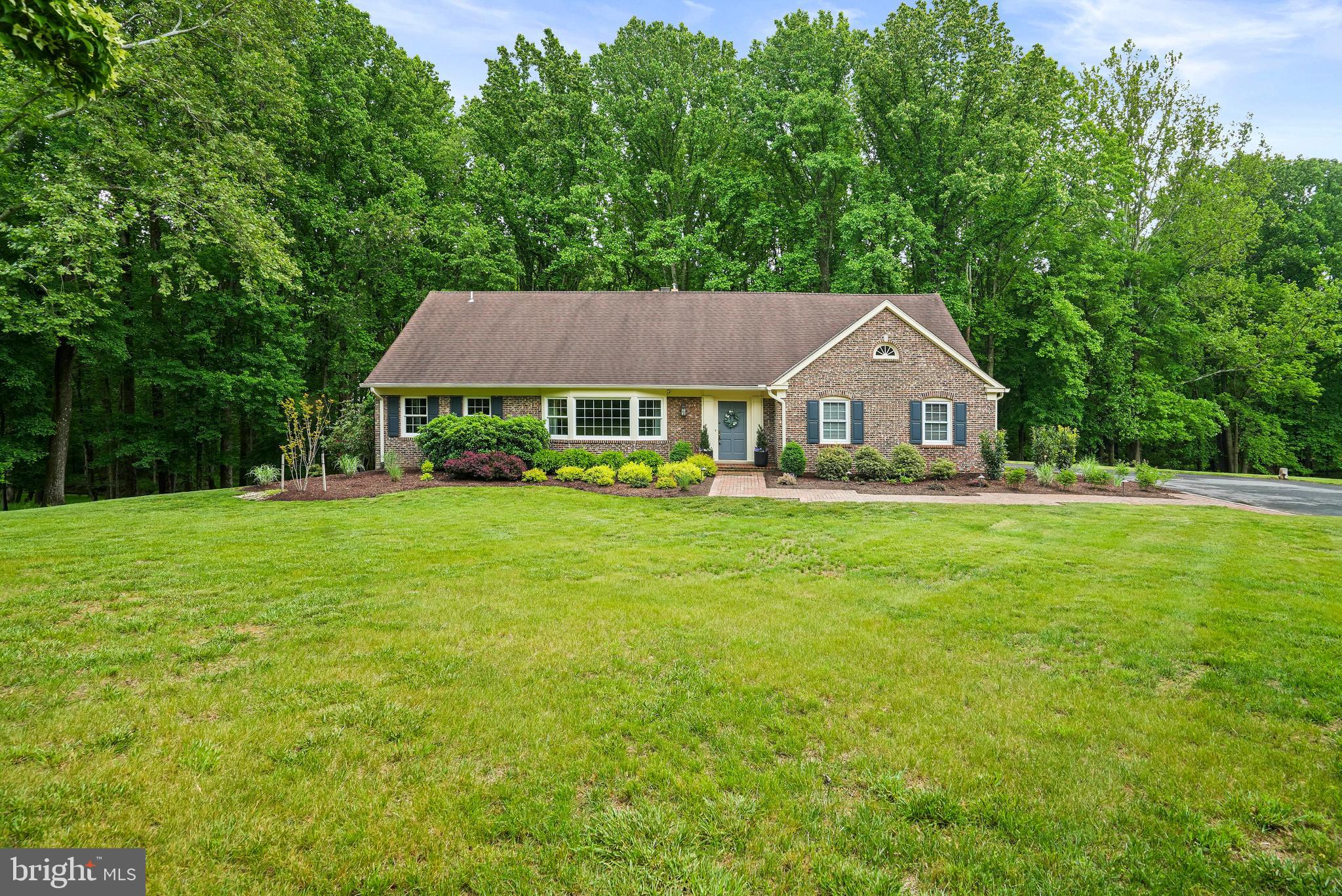 SPRING MEADOWS - Residential