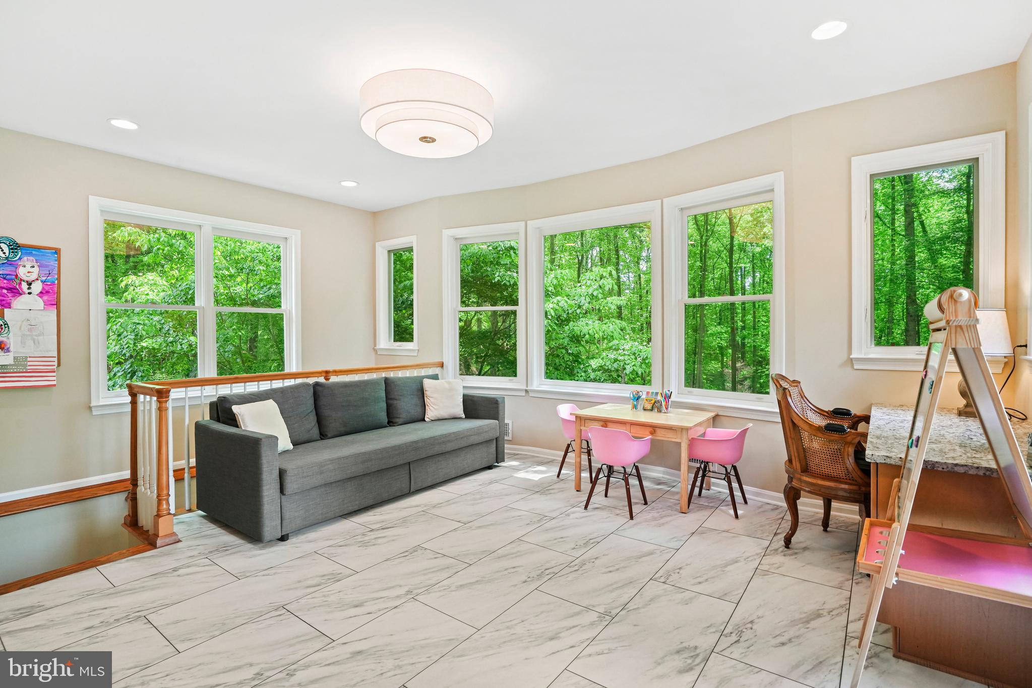 SPRING MEADOWS - Residential