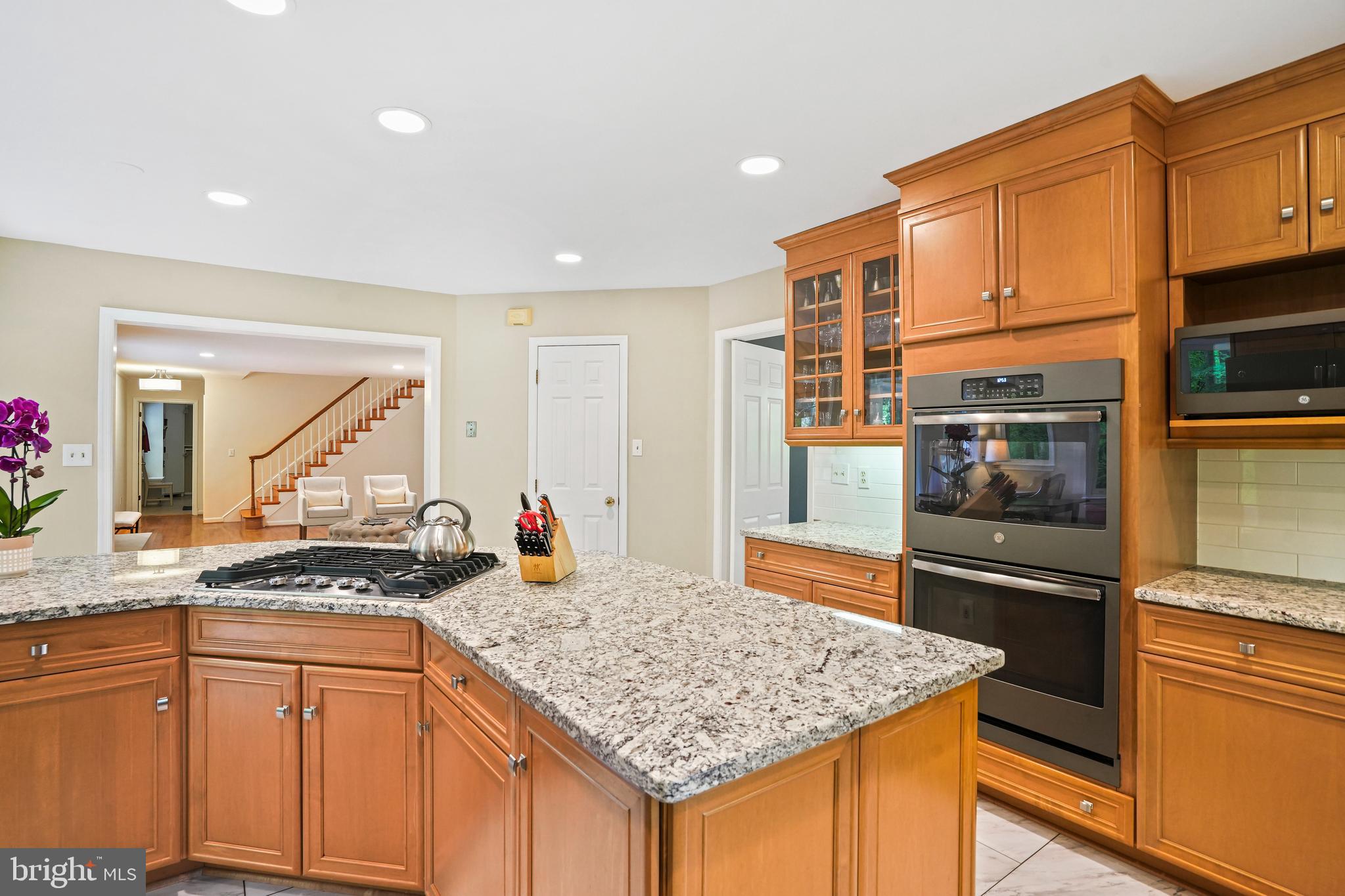 SPRING MEADOWS - Residential