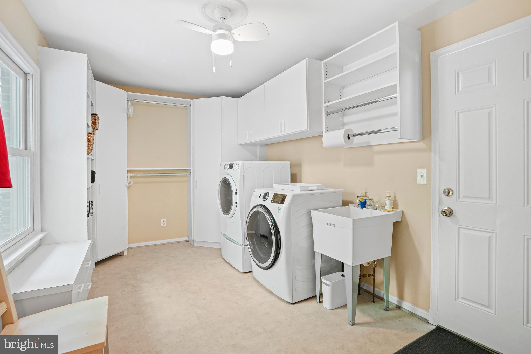 SPRING MEADOWS - Residential