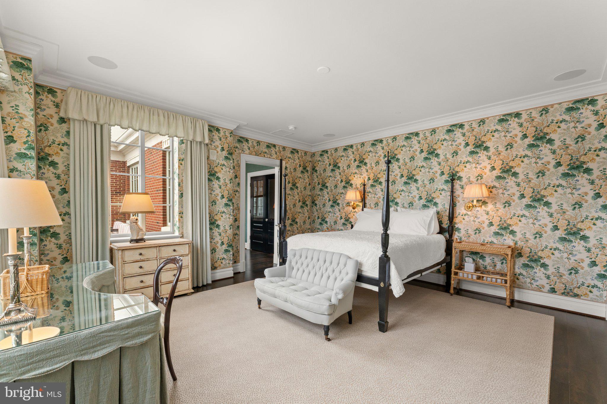 THE SIGNET - Residential