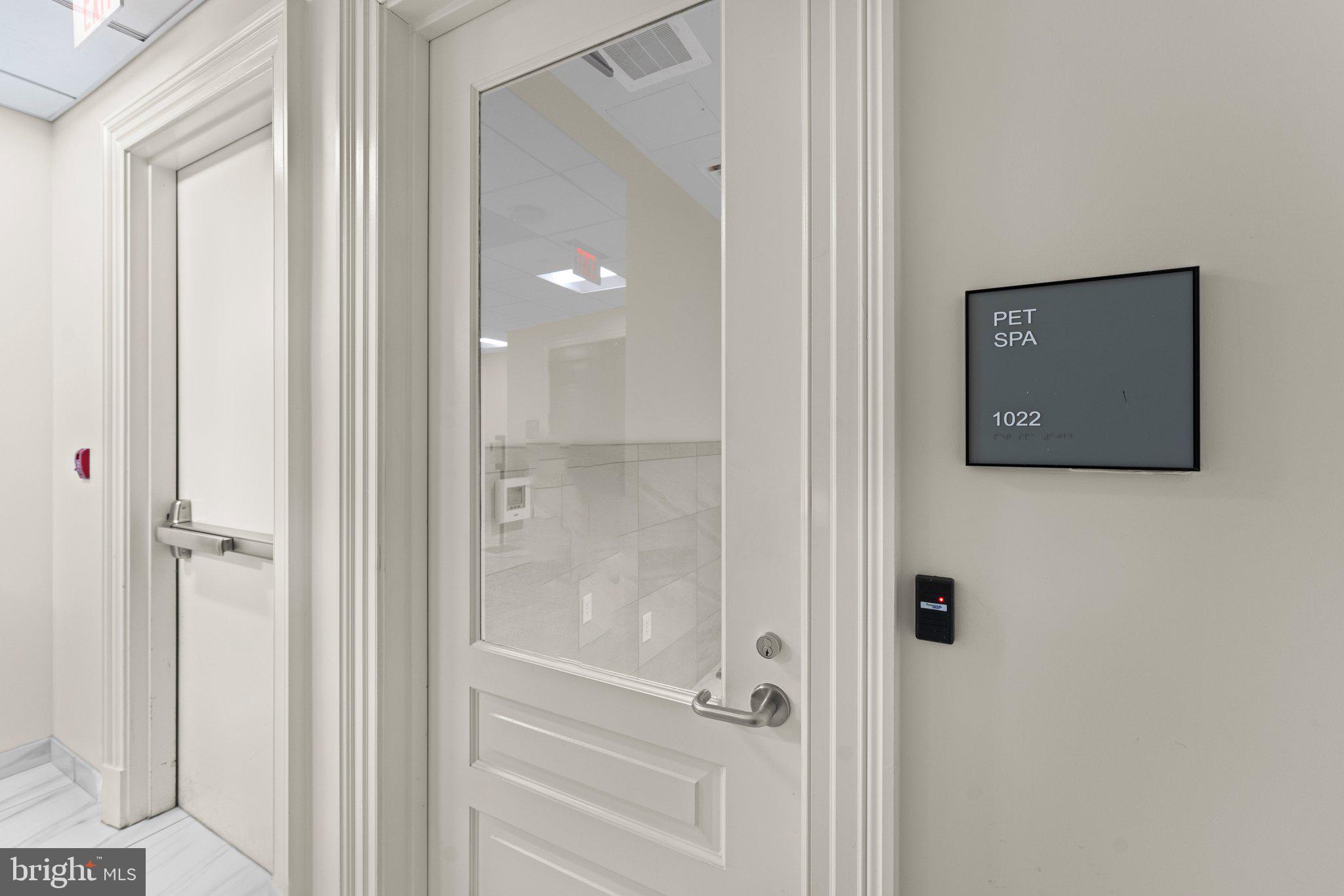 THE SIGNET - Residential