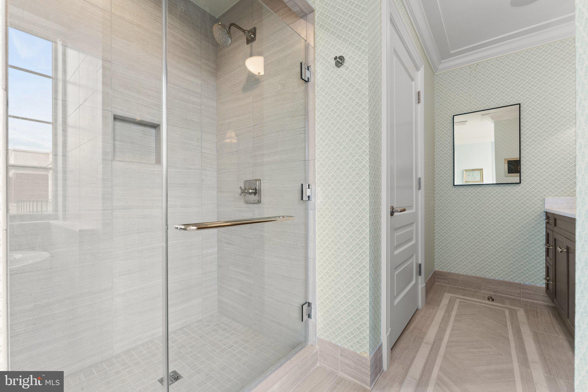 THE SIGNET - Residential