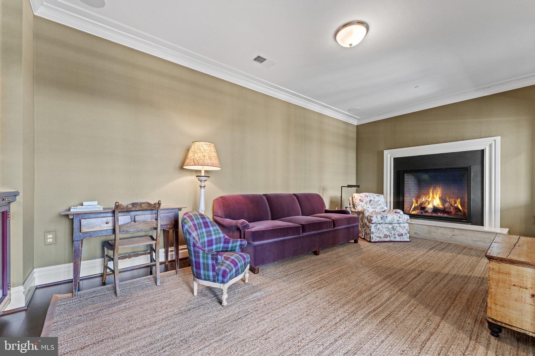 THE SIGNET - Residential