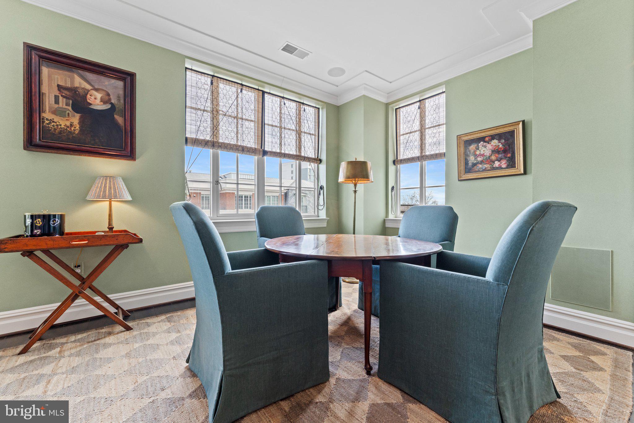 THE SIGNET - Residential