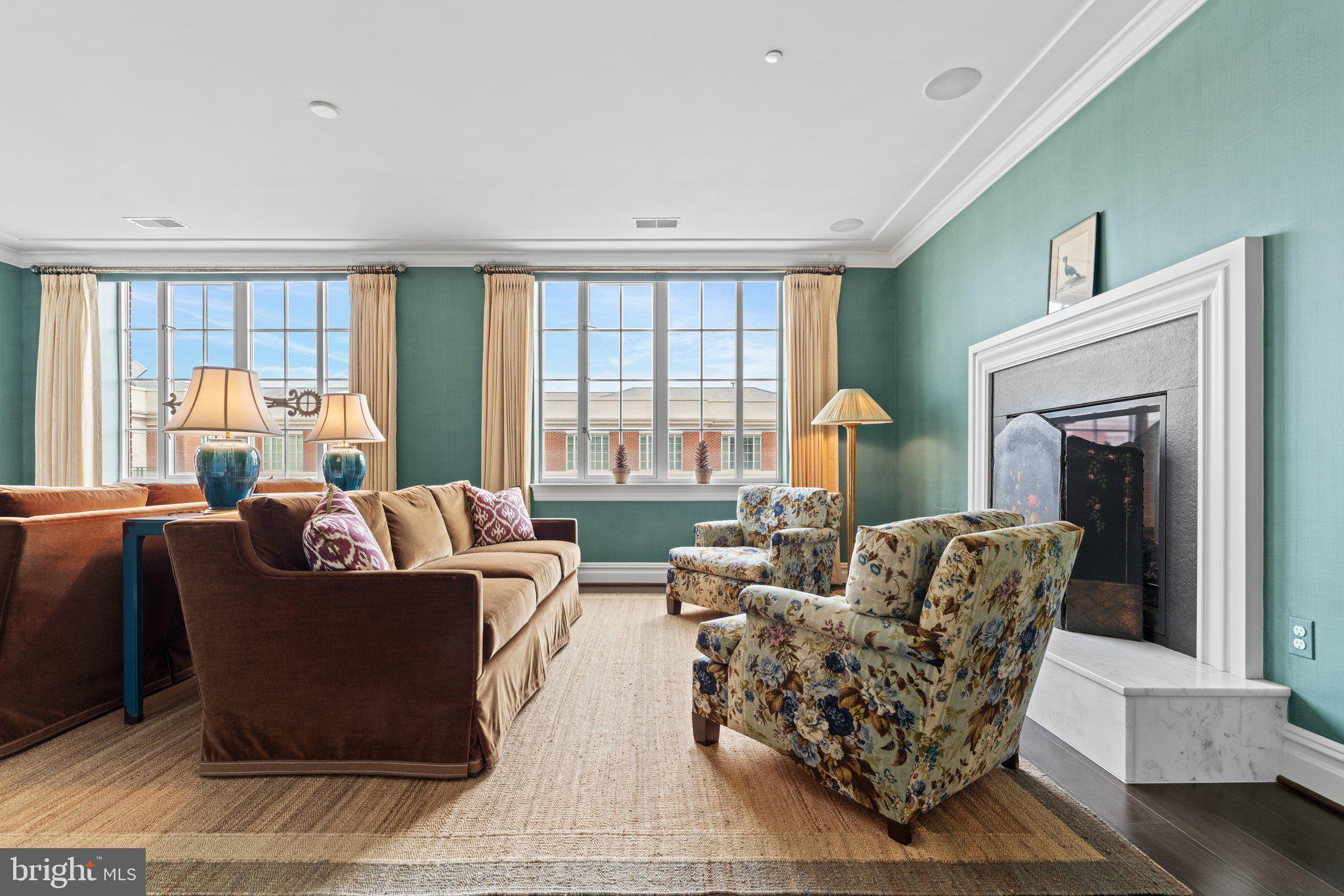 THE SIGNET - Residential