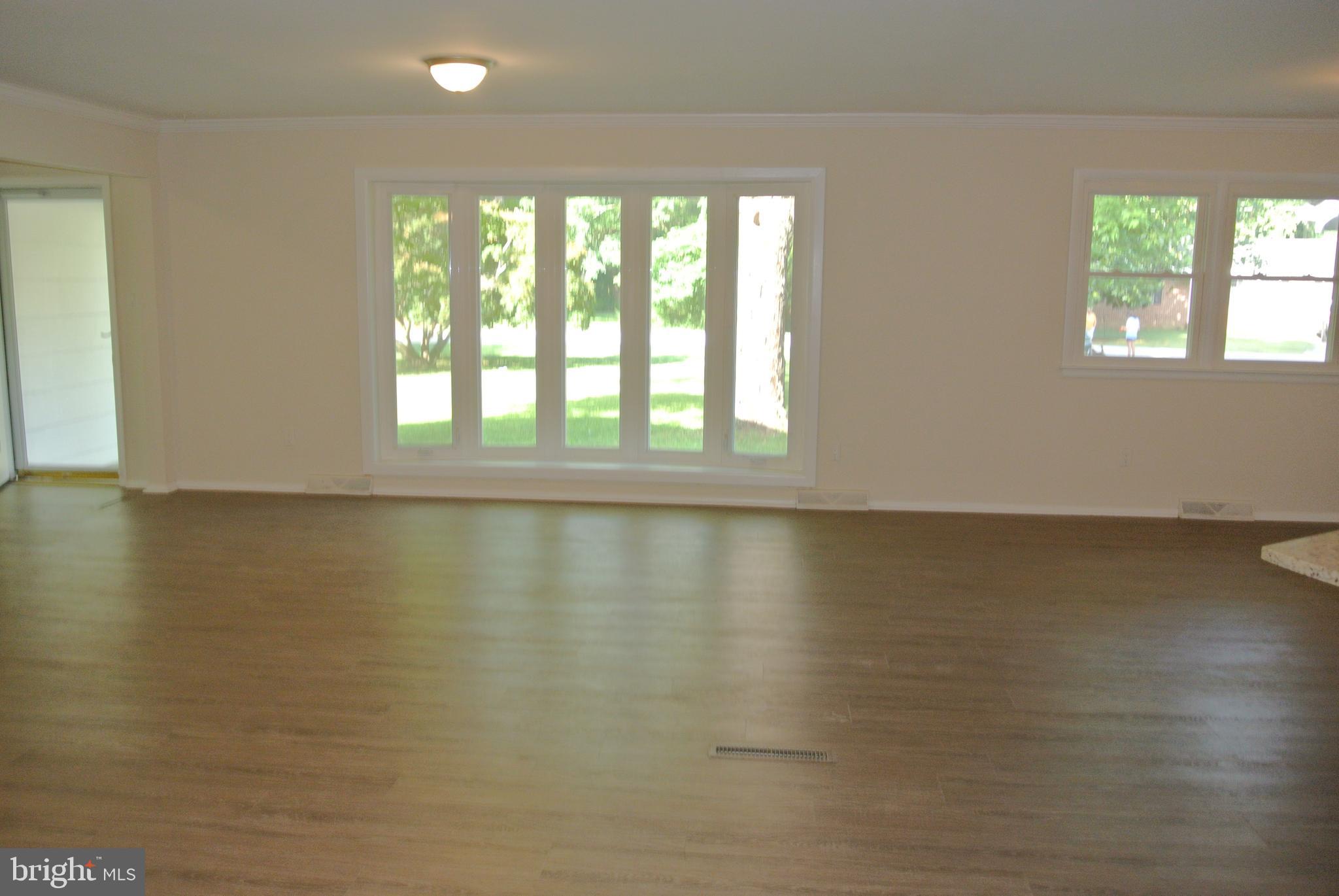 HAWTHORNE MANOR - Residential