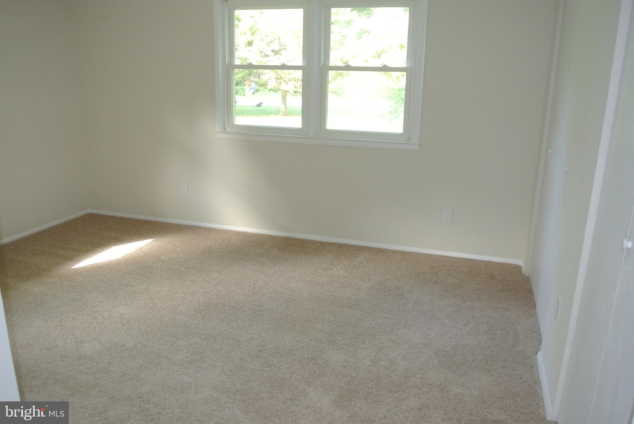 HAWTHORNE MANOR - Residential