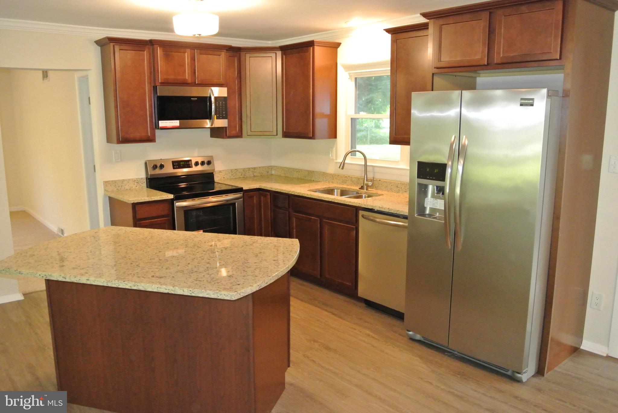 HAWTHORNE MANOR - Residential