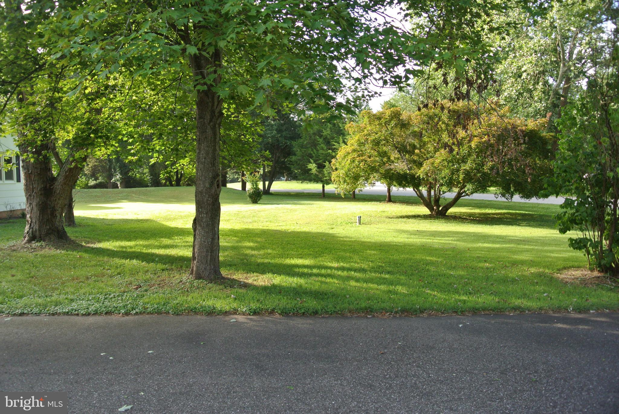 HAWTHORNE MANOR - Residential