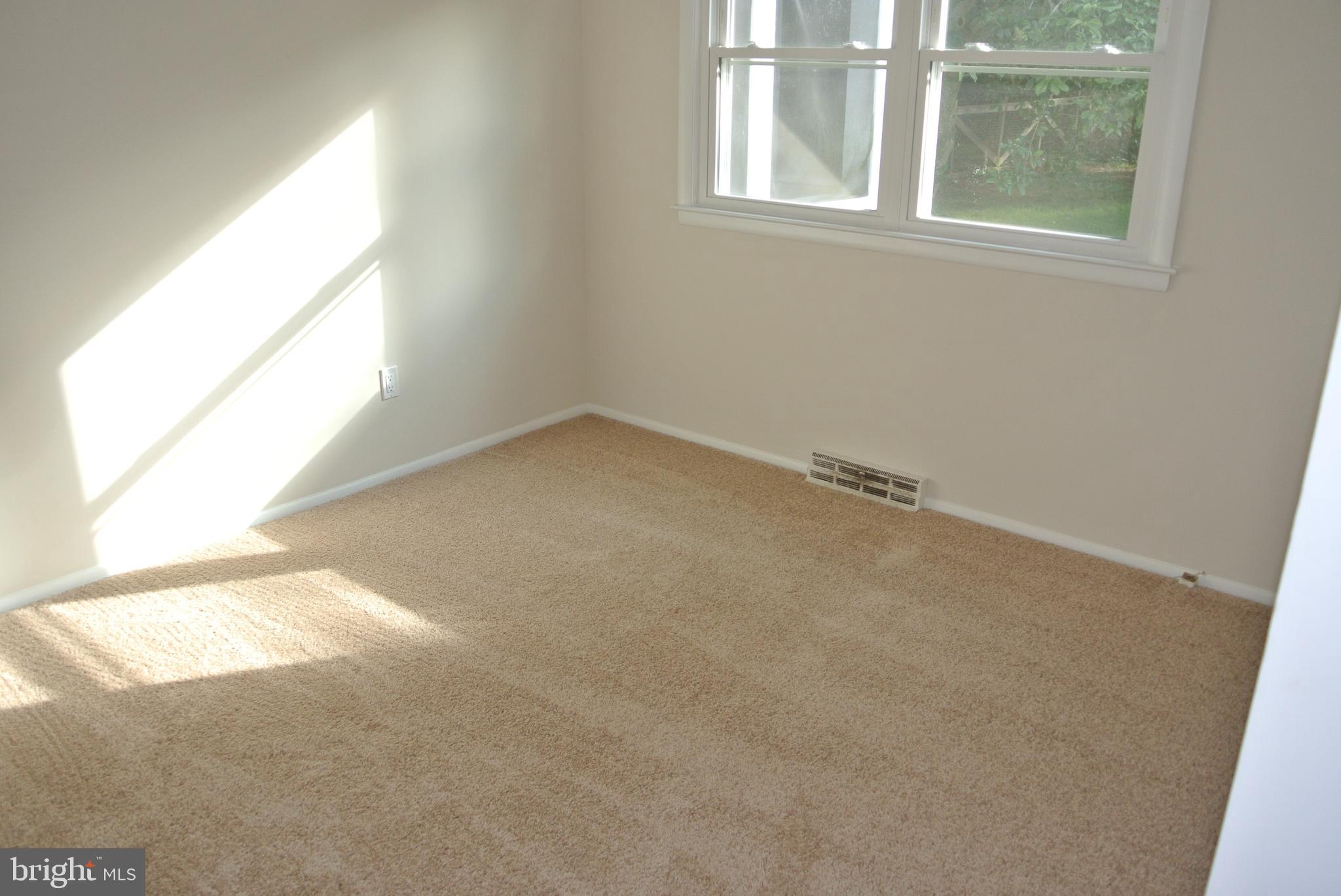 HAWTHORNE MANOR - Residential