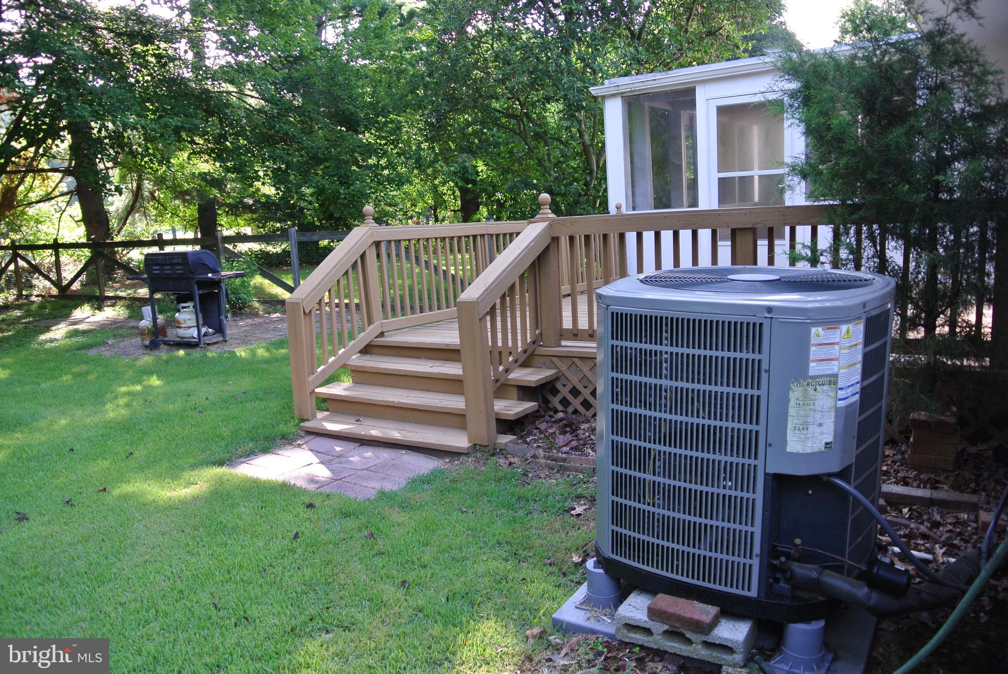 HAWTHORNE MANOR - Residential