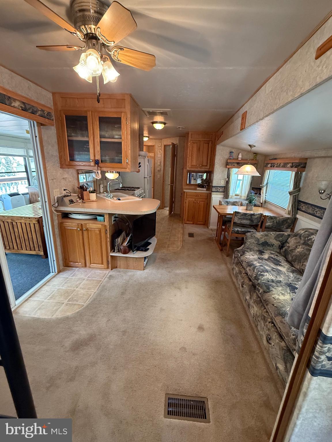 60 CORSON TAVERN RD 324