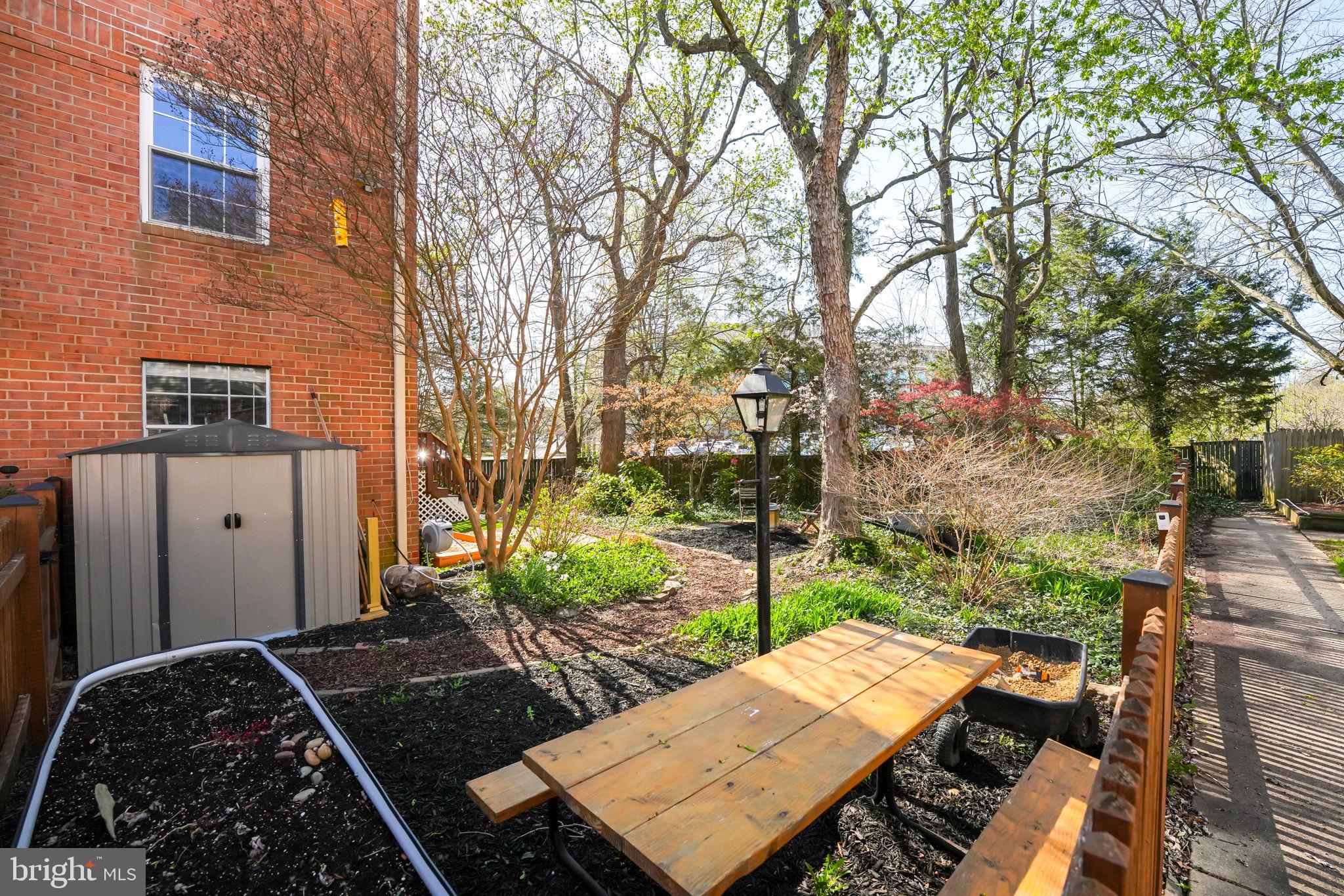 CHATEAUNEUF - Residential