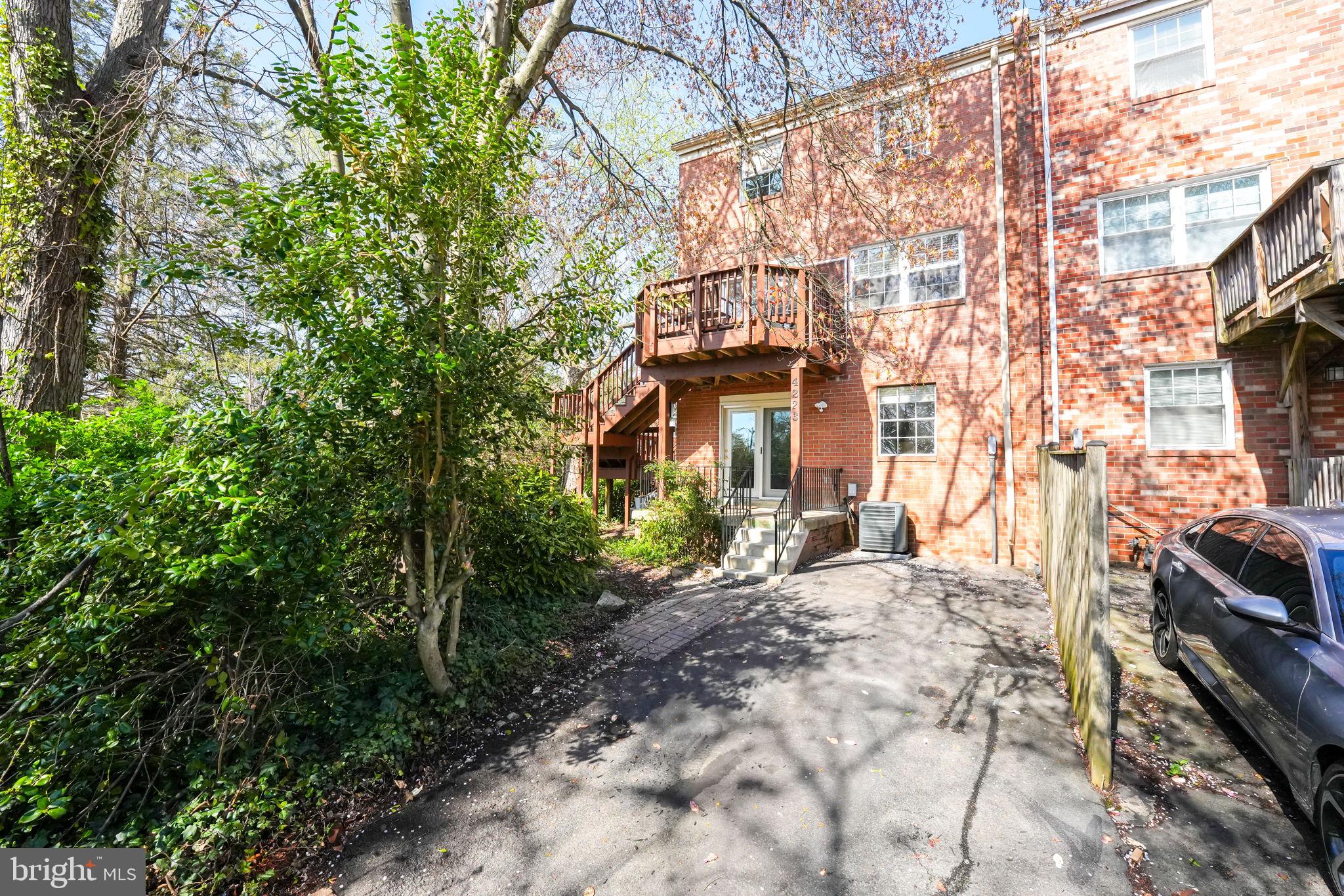 CHATEAUNEUF - Residential