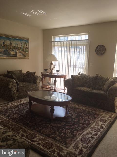 POTOMAC LAKES - Residential Lease