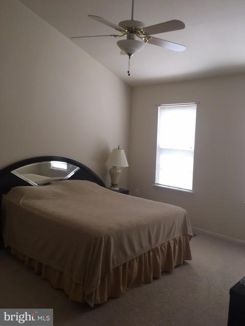 POTOMAC LAKES - Residential Lease