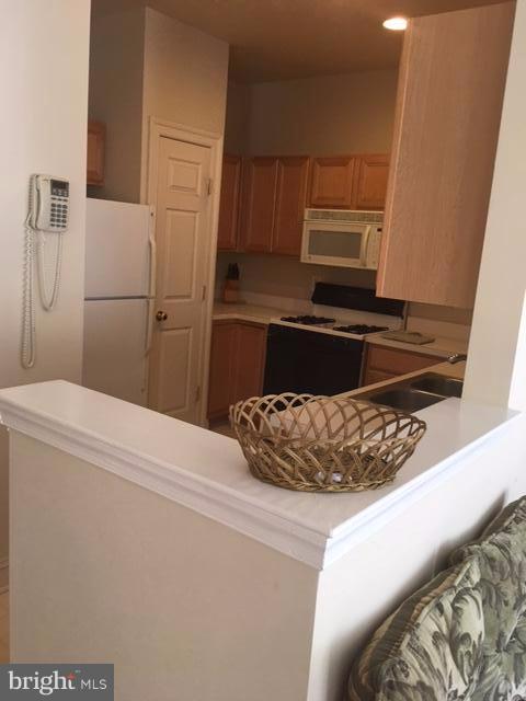 POTOMAC LAKES - Residential Lease