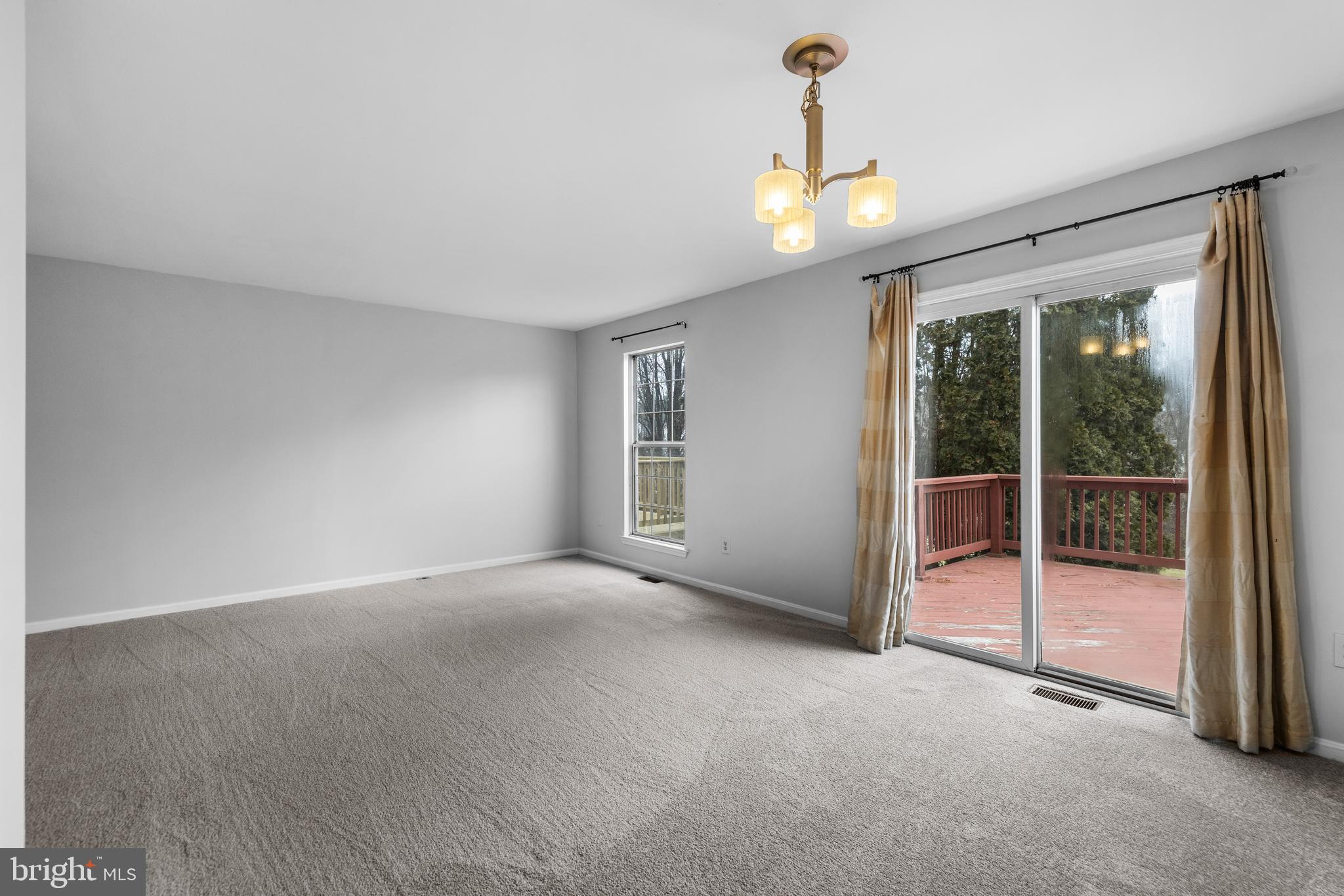 VILLAGE OF THOMAS RUN - Residential Lease