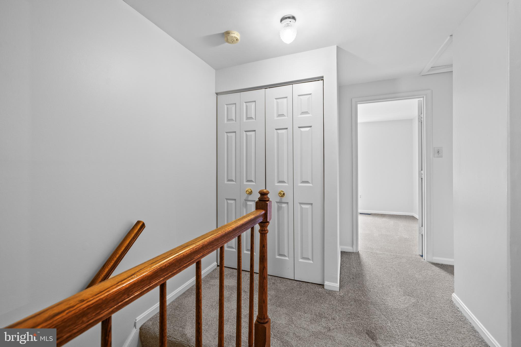 VILLAGE OF THOMAS RUN - Residential Lease