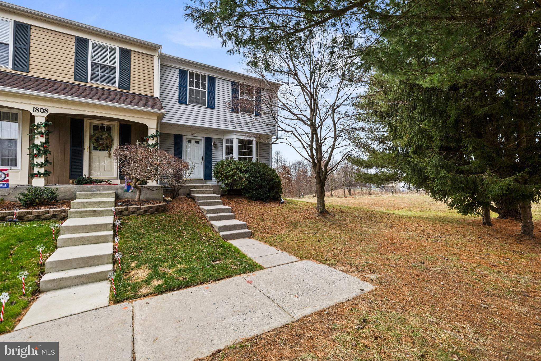 VILLAGE OF THOMAS RUN - Residential Lease