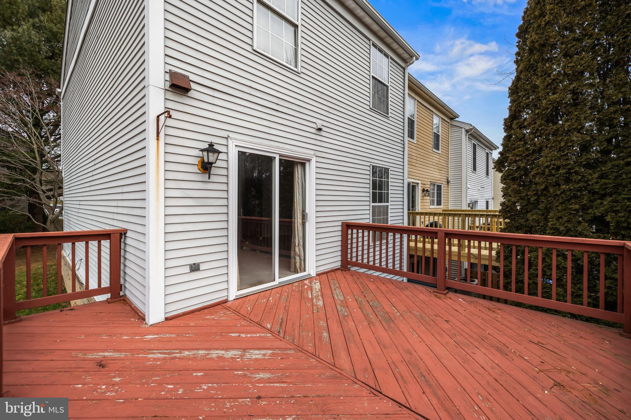 VILLAGE OF THOMAS RUN - Residential Lease