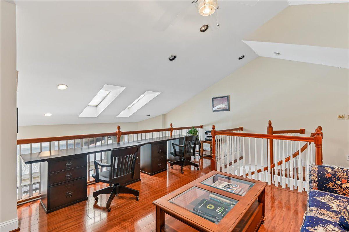 CHESAPEAKE HARBOUR - Residential