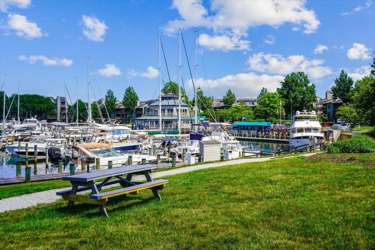 CHESAPEAKE HARBOUR - Residential
