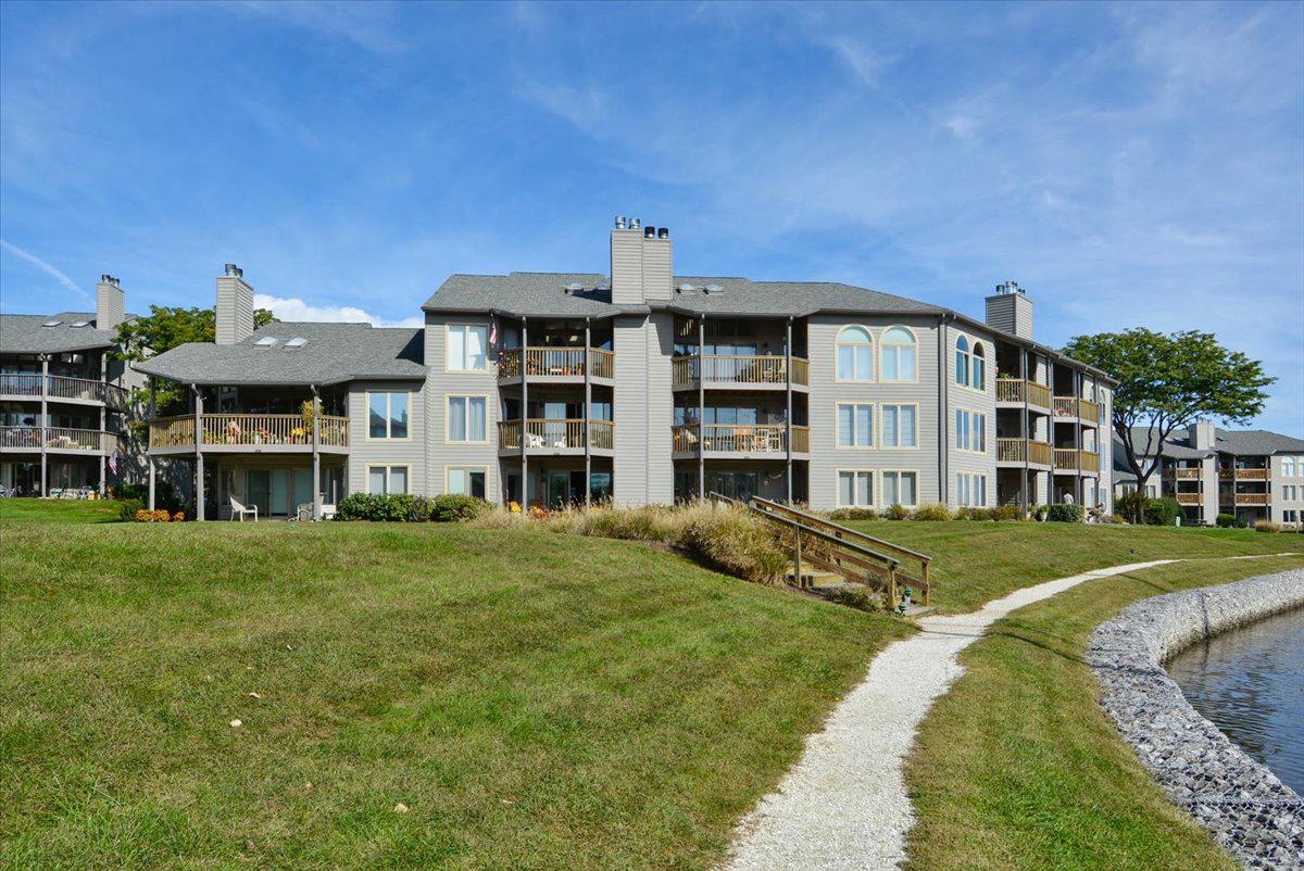 CHESAPEAKE HARBOUR - Residential