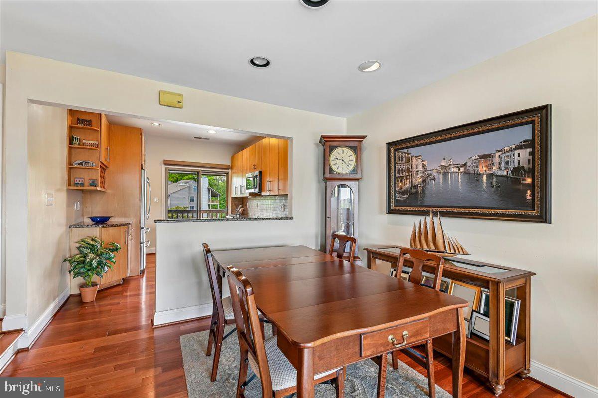 CHESAPEAKE HARBOUR - Residential