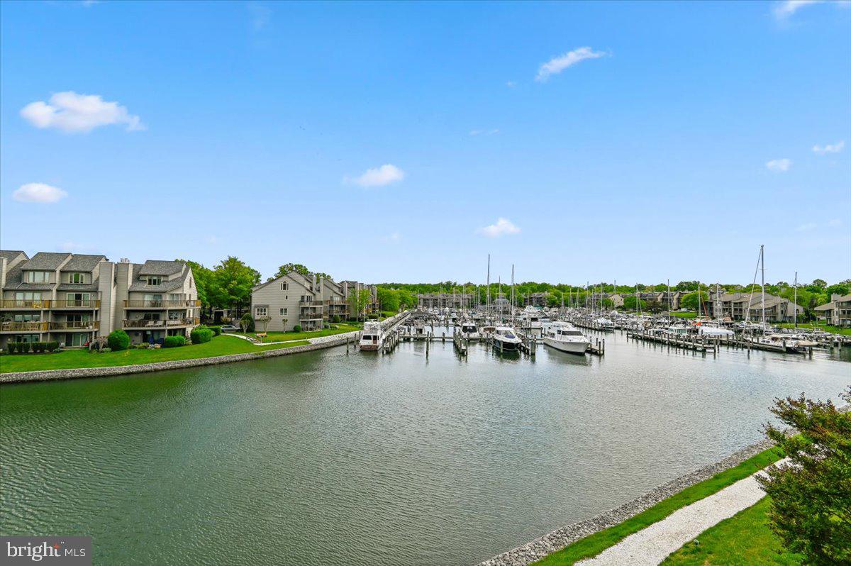 CHESAPEAKE HARBOUR - Residential