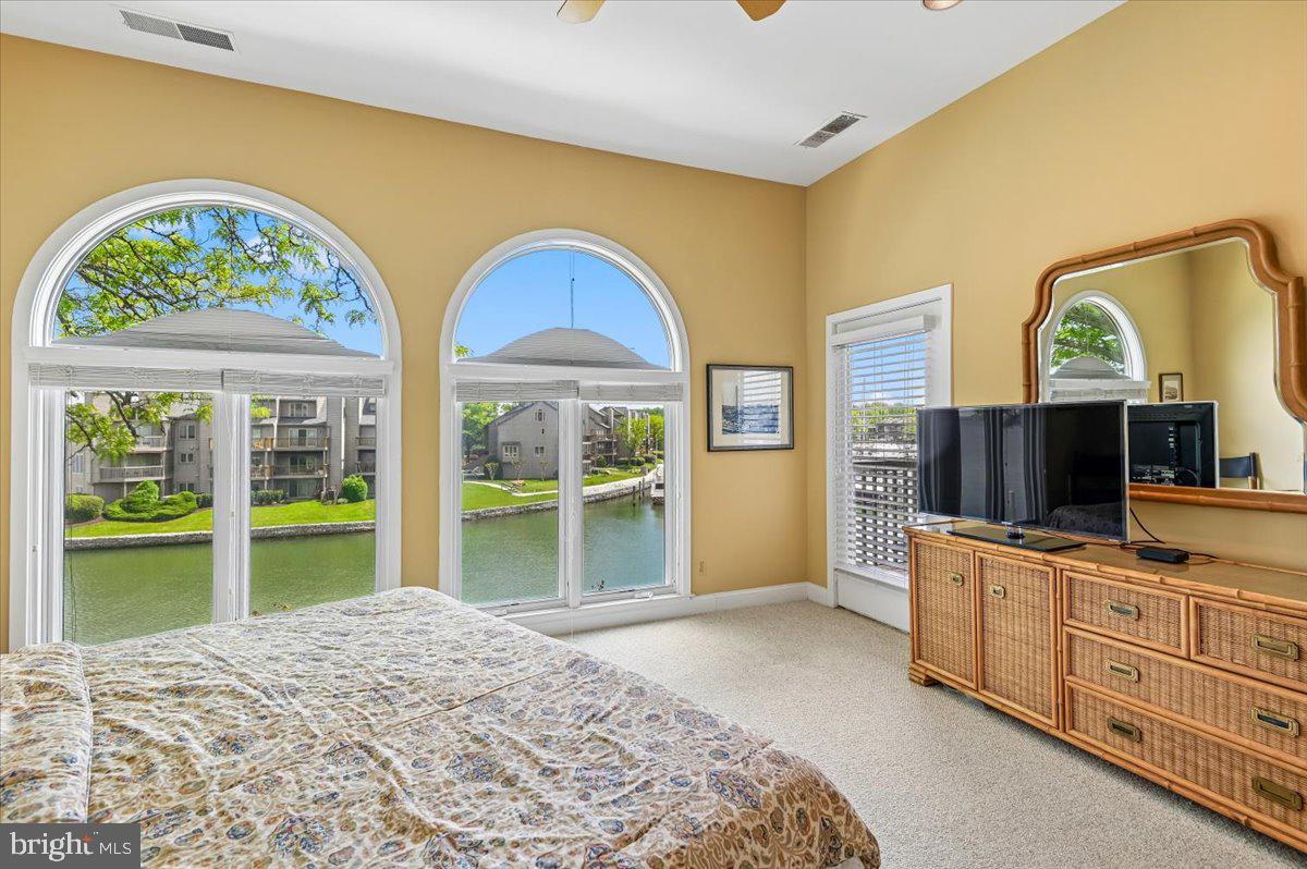 CHESAPEAKE HARBOUR - Residential