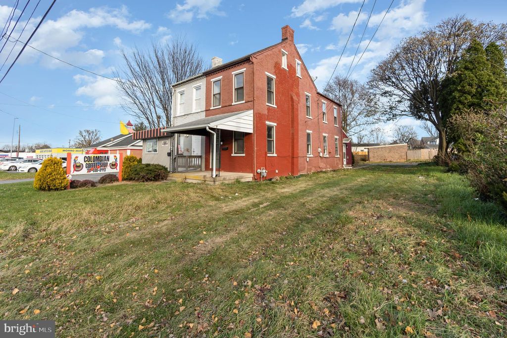 Photo of 1513 OREGON PIKE, LANCASTER, PA 17601 (MLS # PALA2028612)