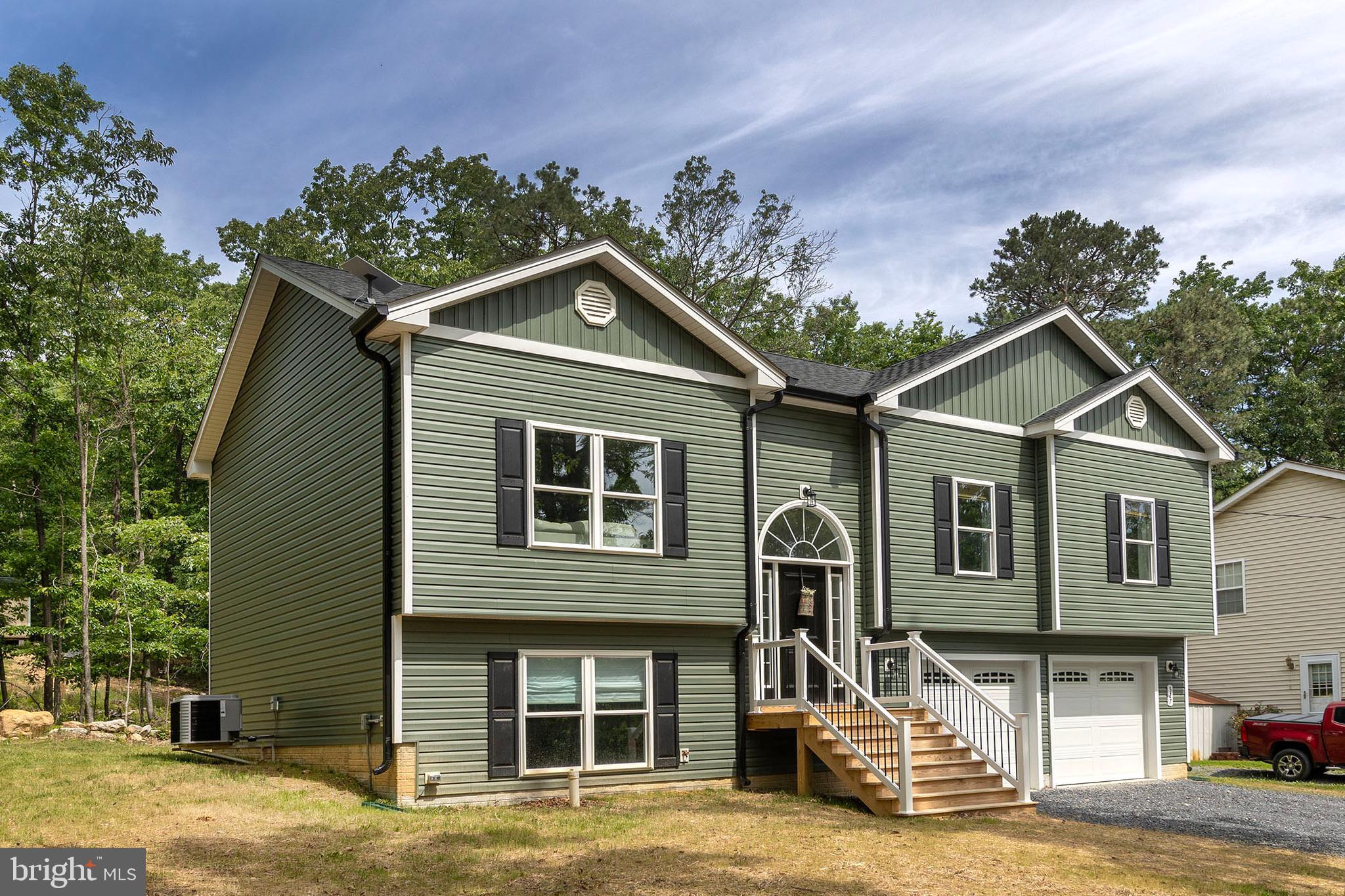 527 GROUSE DRIVE