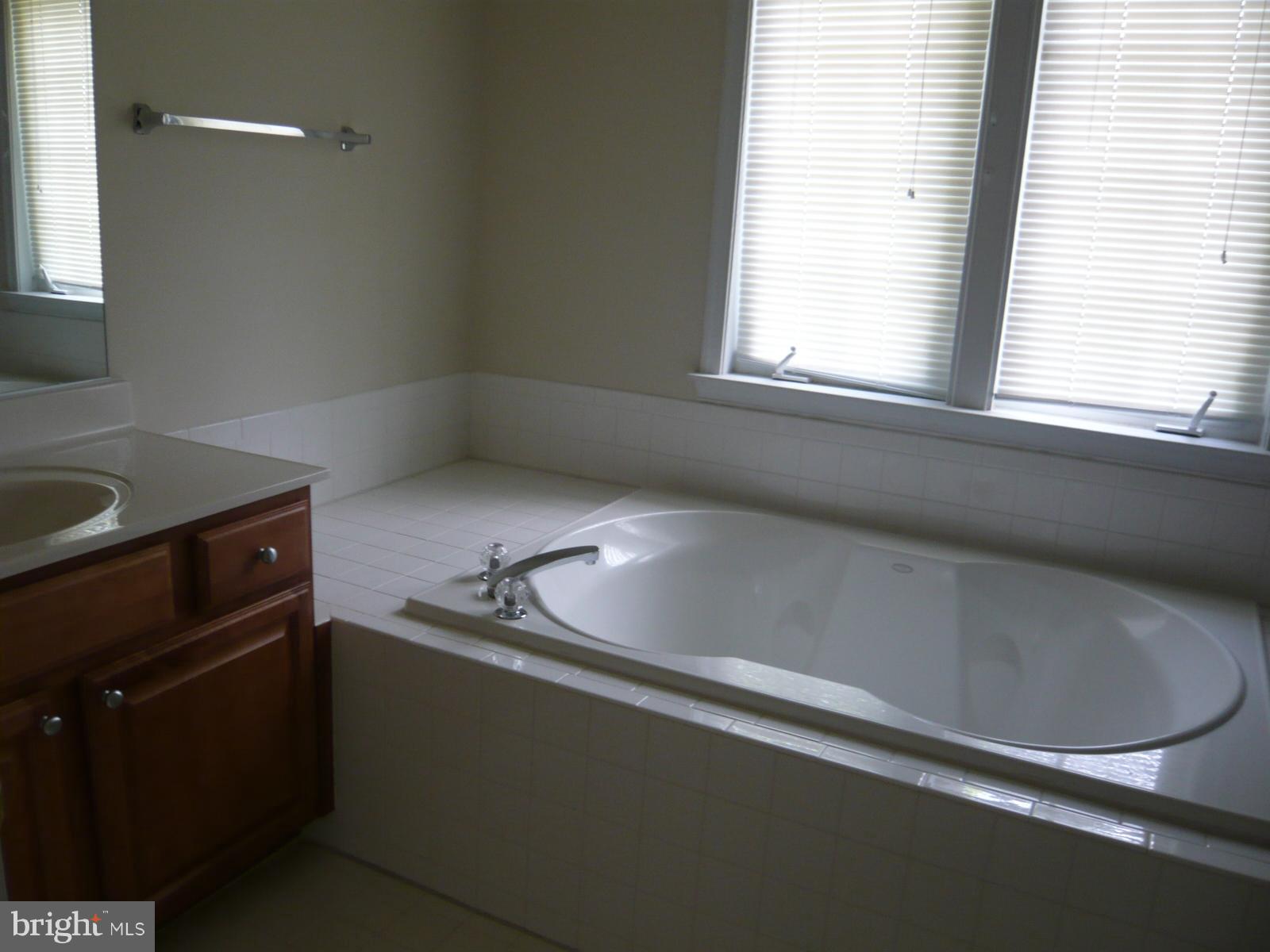 GUNSTON HILL - Residential