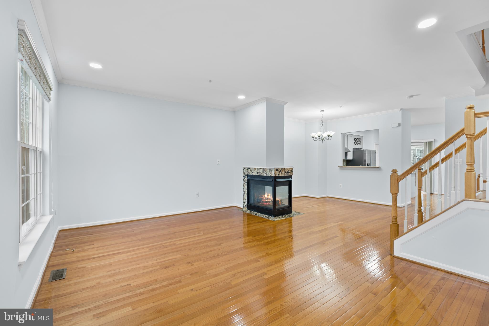 WASHINGTONIAN CENTER - Residential