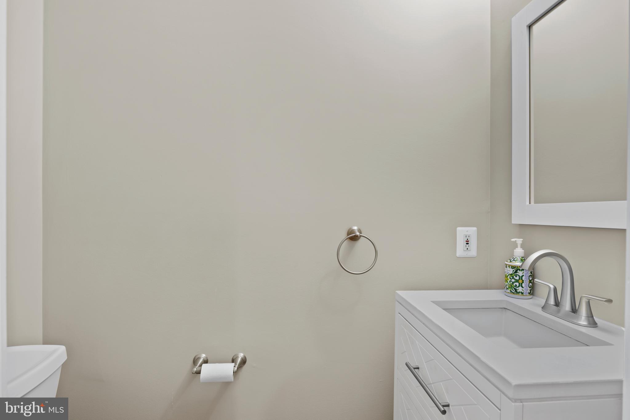 WASHINGTONIAN CENTER - Residential